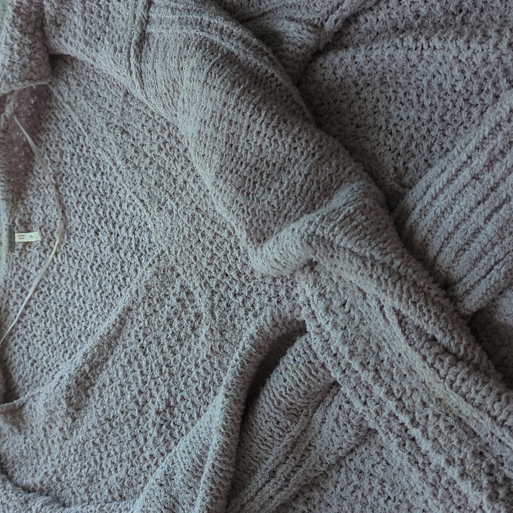 Sweter - Picture 3 of 3